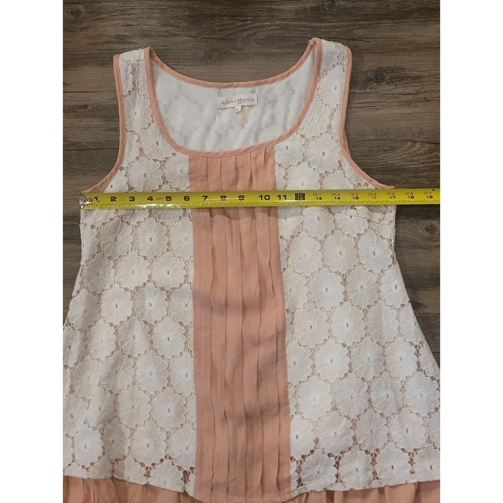 Altar'd State Peach White Lace Pleated‎ Ruffle Sleeveless Tank Top Blouse Large